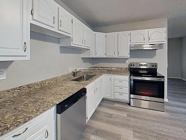 Foto del edificio - 5613 Norton Ave