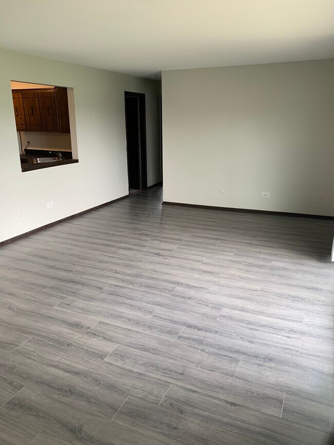 Building Photo - 1023 Shagbark Ct