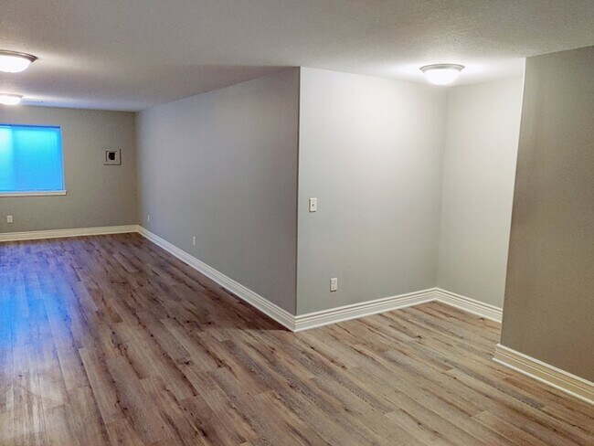 Foto del edificio - 12821 E Zimmerly St