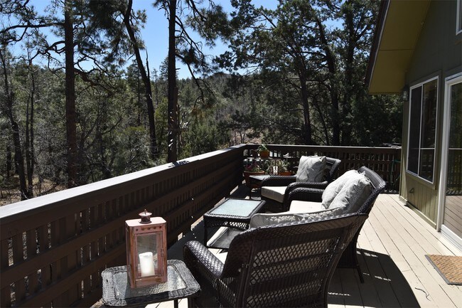 Foto del edificio - 474 Brady Rd