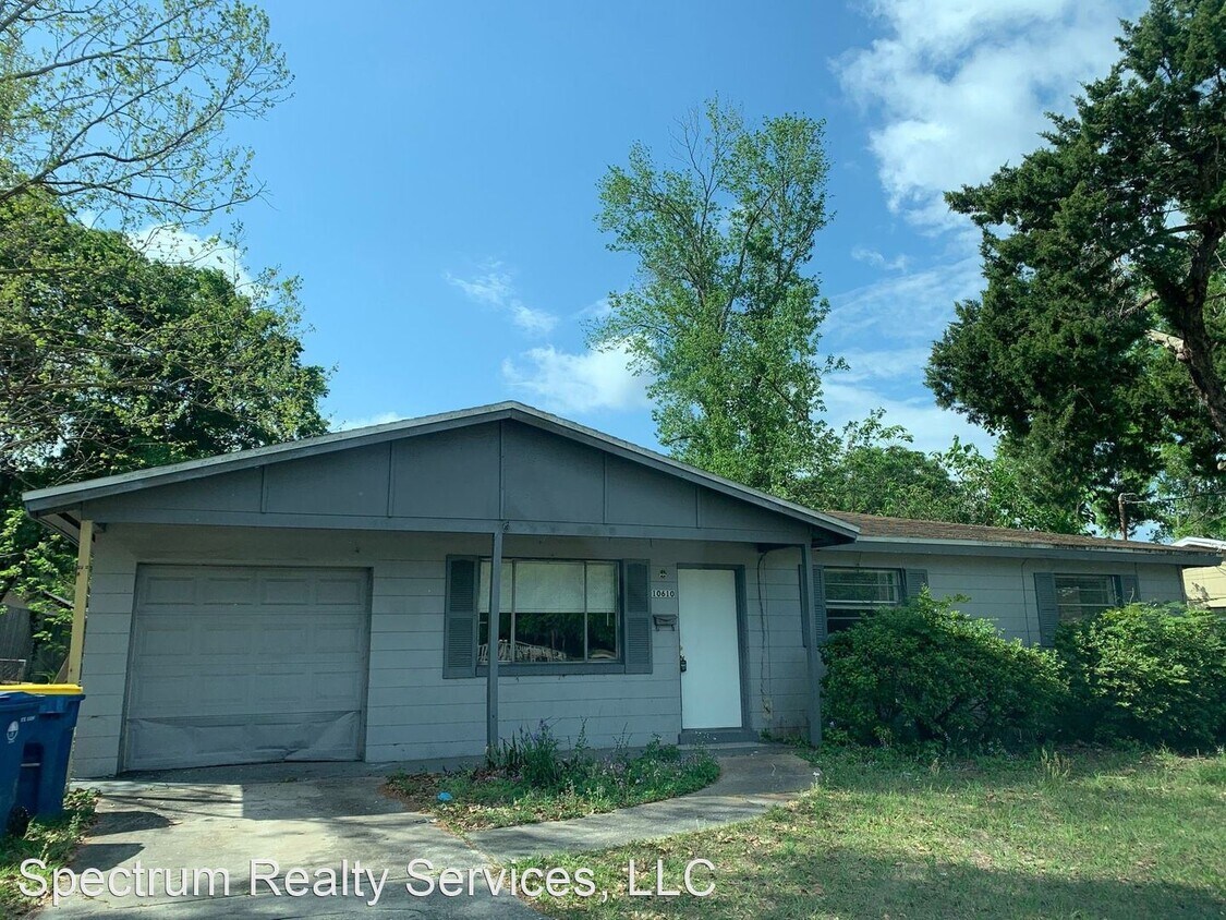 10610 Lone Star Rd, Jacksonville, FL 32225 House Rental in