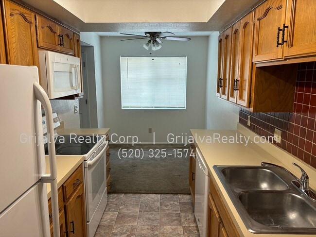 Building Photo - 1200 E River Rd