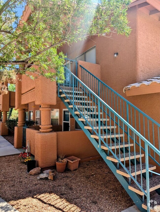 Building Photo - 861 Mesquite Springs Dr