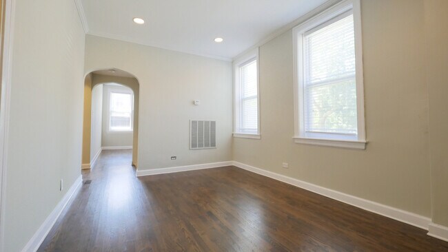 Foto del edificio - 2259 W Hirsch St