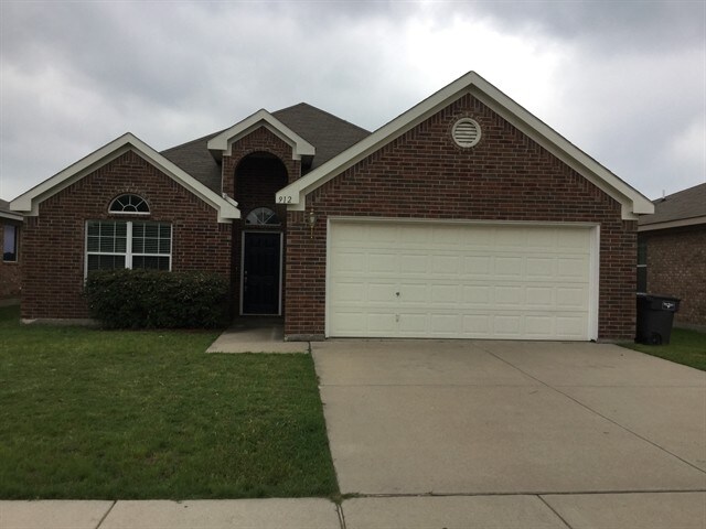 Foto principal - 912 Buffalo Springs Drive