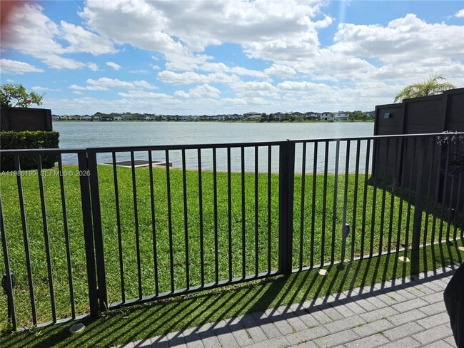 Foto del edificio - 15785 NW 91st Ct