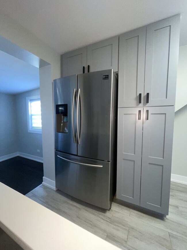 Foto del edificio - 3336 N Pioneer Ave