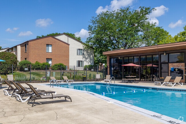 Piscina - Hunter Ridge Apartments