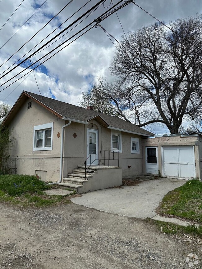 Building Photo - 1316.5 1st St W