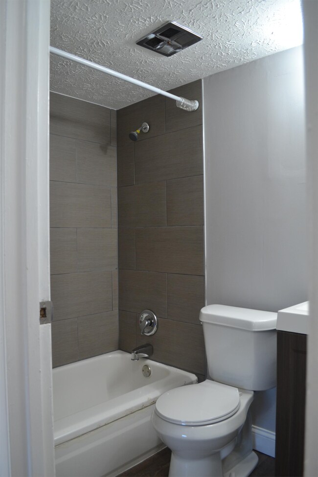 Building Photo - 3811 Ferdinand Pl