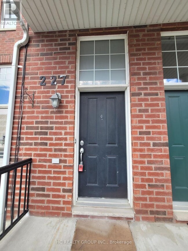 Building Photo - 227 Dairy Dr