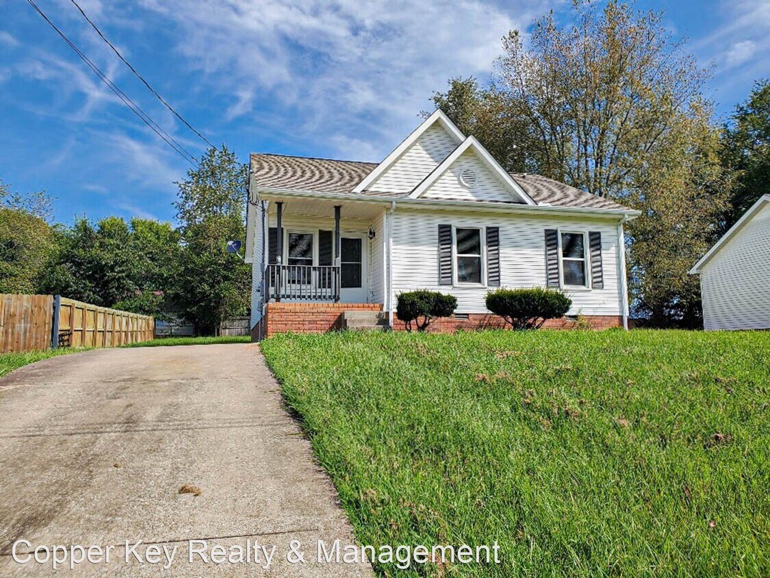 3 br, 2 bath House 947 Princeton Drive House Rental in Clarksville, TN
