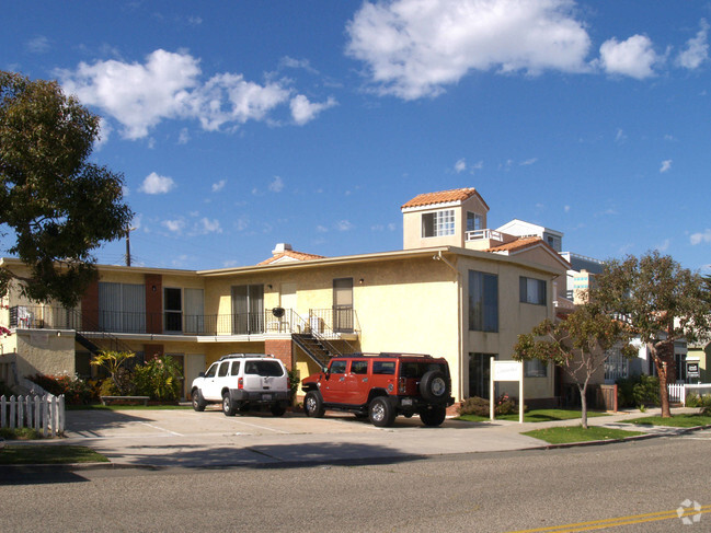 Building Photo - The Continental Apts.