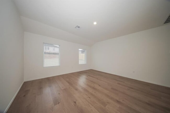 Foto del edificio - 1841 Rock Elm Dr