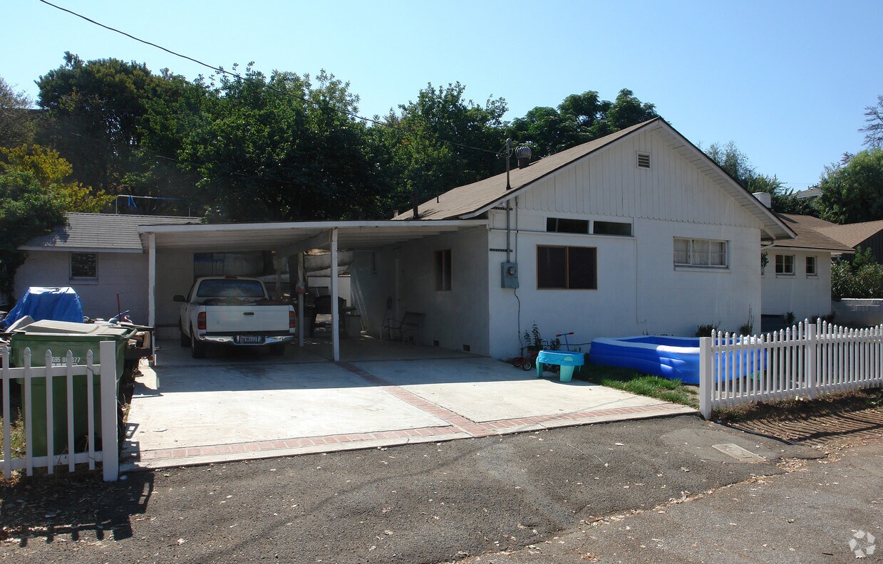 Building Photo - 96 Erbes Rd