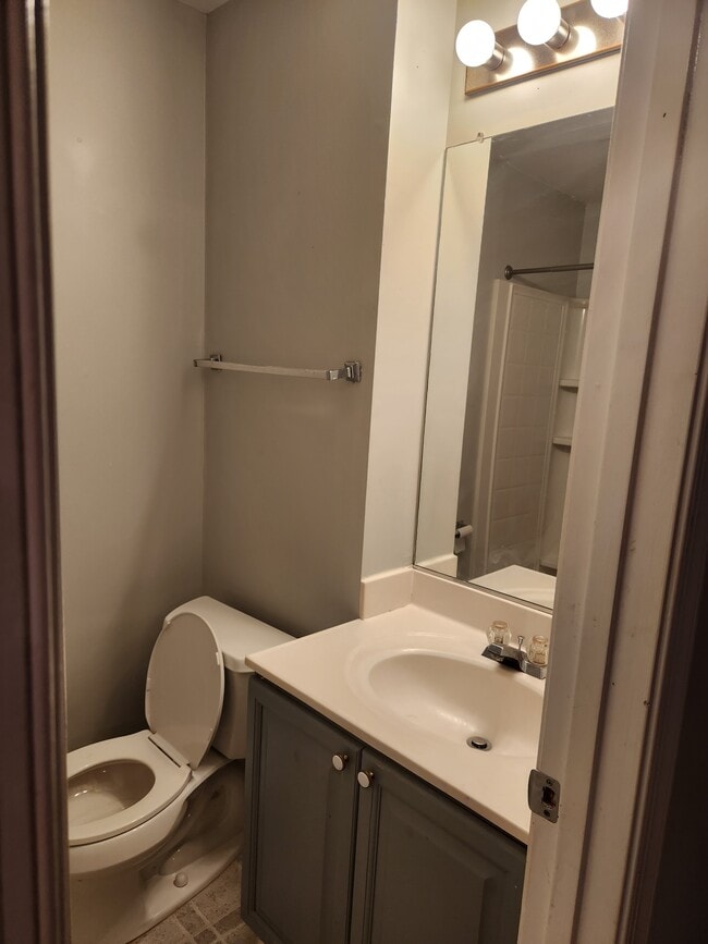 Building Photo - 44153 Paget Ter