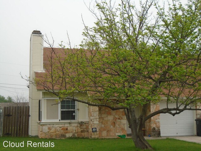 Foto del edificio - 2 br, 1.5 bath House - 1219 ROYAL CREST DRIVE
