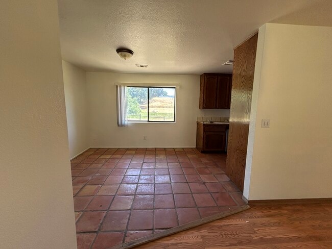 Building Photo - 24450 Mccray Ct