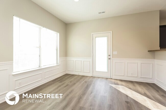 Building Photo - 1309 Halverson Dr