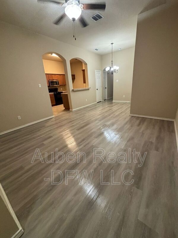 Building Photo - 1510 Piedmont Dr