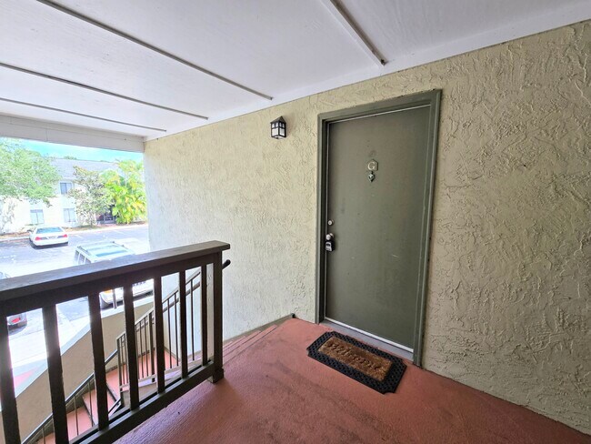 Building Photo - 3570 Sable Palm Ln