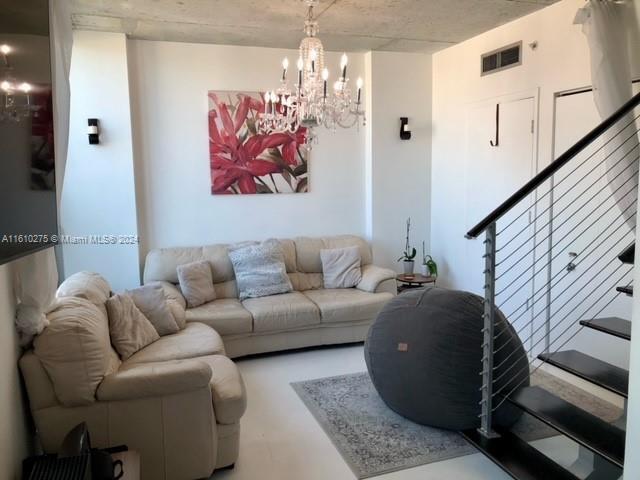 Primary Photo - 690 SW 1st Ct