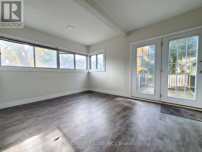 Building Photo - 212 Monarch Park Ave
