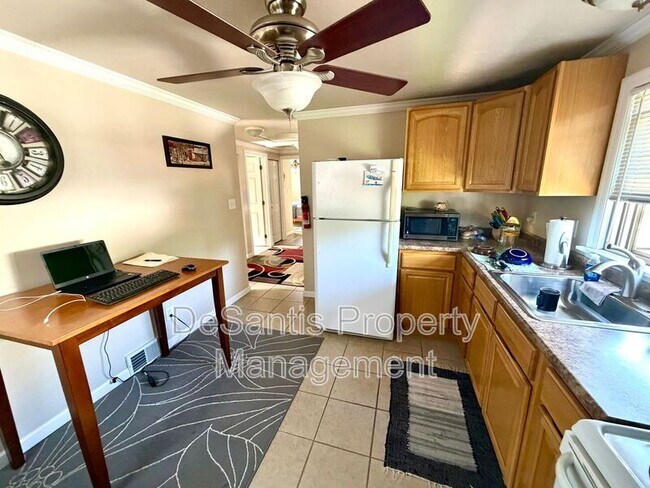 Foto del edificio - 7408 Yale Ave