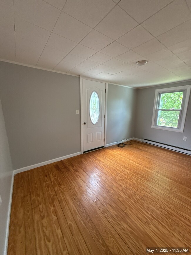 Living Room - 751 Washington St