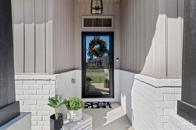 Building Photo - Beautiful home in Pace!