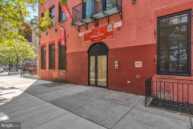 Foto del edificio - 1406-10 Fairmount Ave