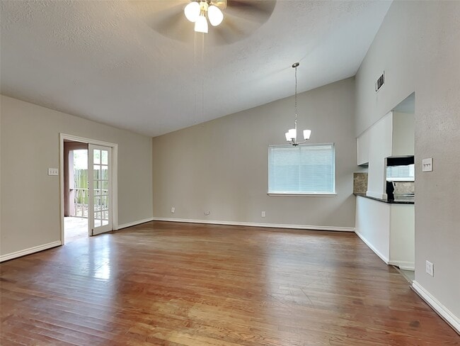 Building Photo - 8615 Riverside Walk Ln