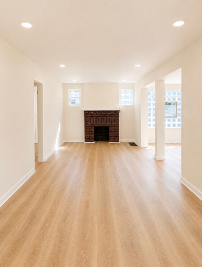 Foto del edificio - 9611 Emerson St