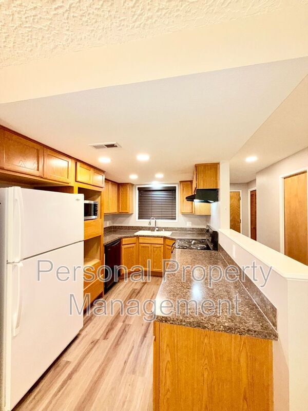 Foto del edificio - 13817 NW 10th Ct