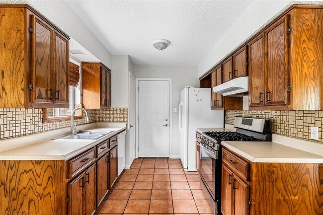 Foto del edificio - 7506 Glenhill Rd