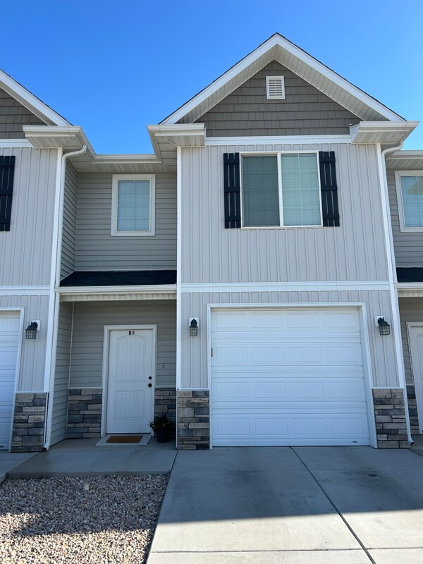 Foto principal - 474 1425 N St