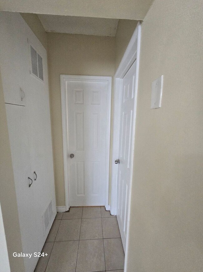 Foto del edificio - 5826 Ocotillo Ave