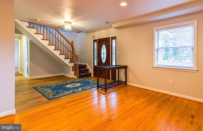 Building Photo - 9713 Corkran Ln