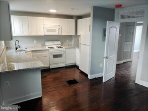 Building Photo - 622 Linnard St