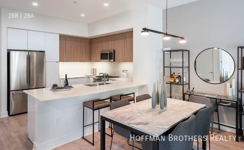 Foto principal - 1750 Glendale Blvd