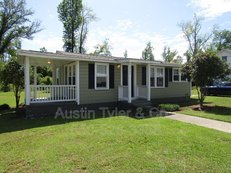 2994 Smith St, Marianna, FL 32446 House Rental in Marianna, FL