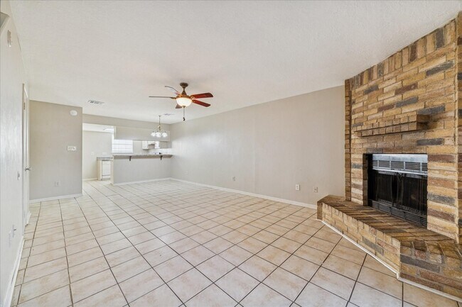 Foto del edificio - 2007 Country Village Blvd