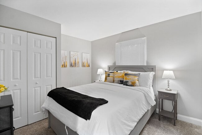 Foto del edificio - 1121 Johnston Dr