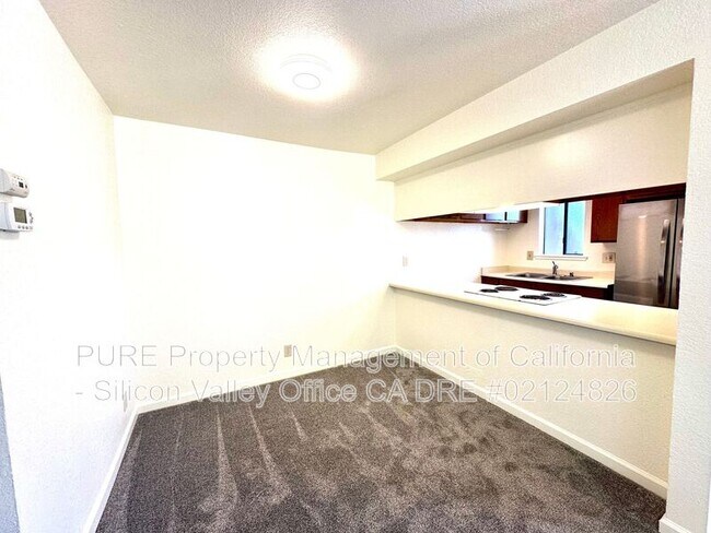 Foto del edificio - 250 River St
