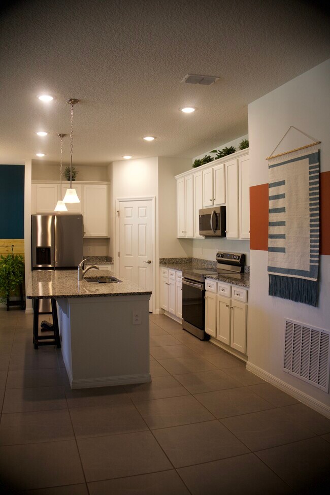 Kitchen - 3976 Mayhill Loop