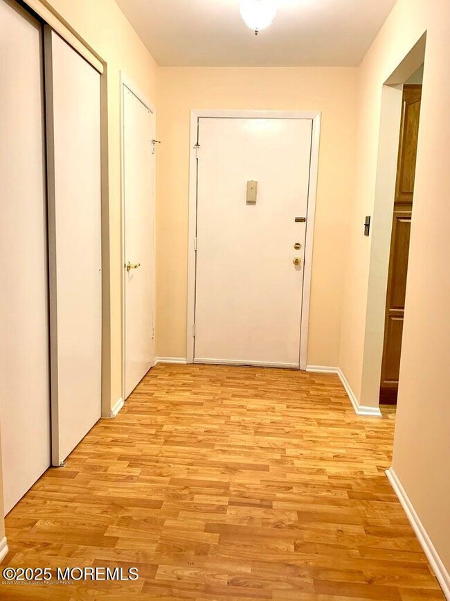 Foto del edificio - 158 Cross Slope Ct