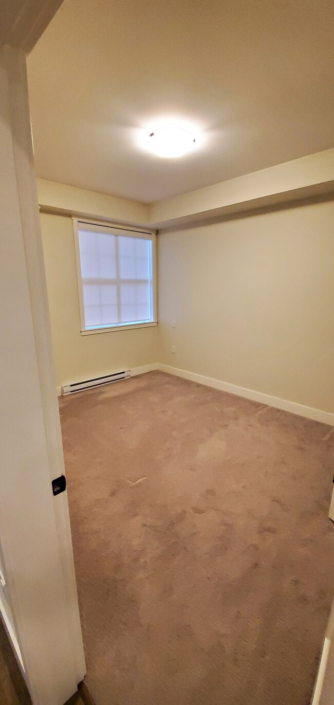 Building Photo - 22638 119 Av