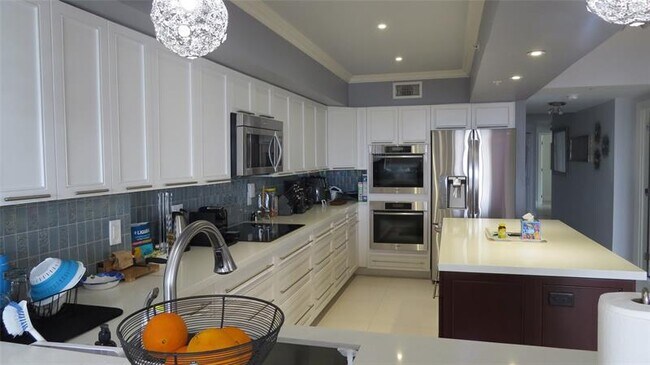 Foto del edificio - 2880 NE 14th Street Causeway