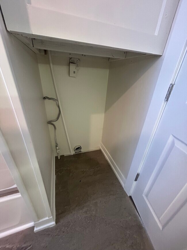 Foto del edificio - 820 Jane Dr