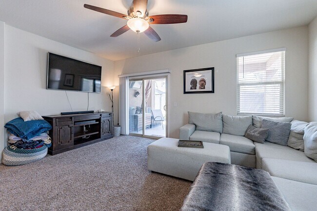 Building Photo - Serene 3-Bedroom 2-Bath 3 Car Garage Retre...